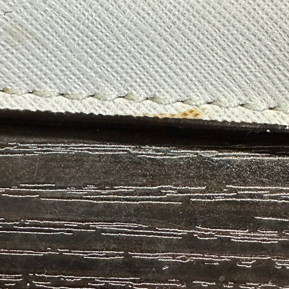 Michael Kors Wallet - Picture 9 of 10